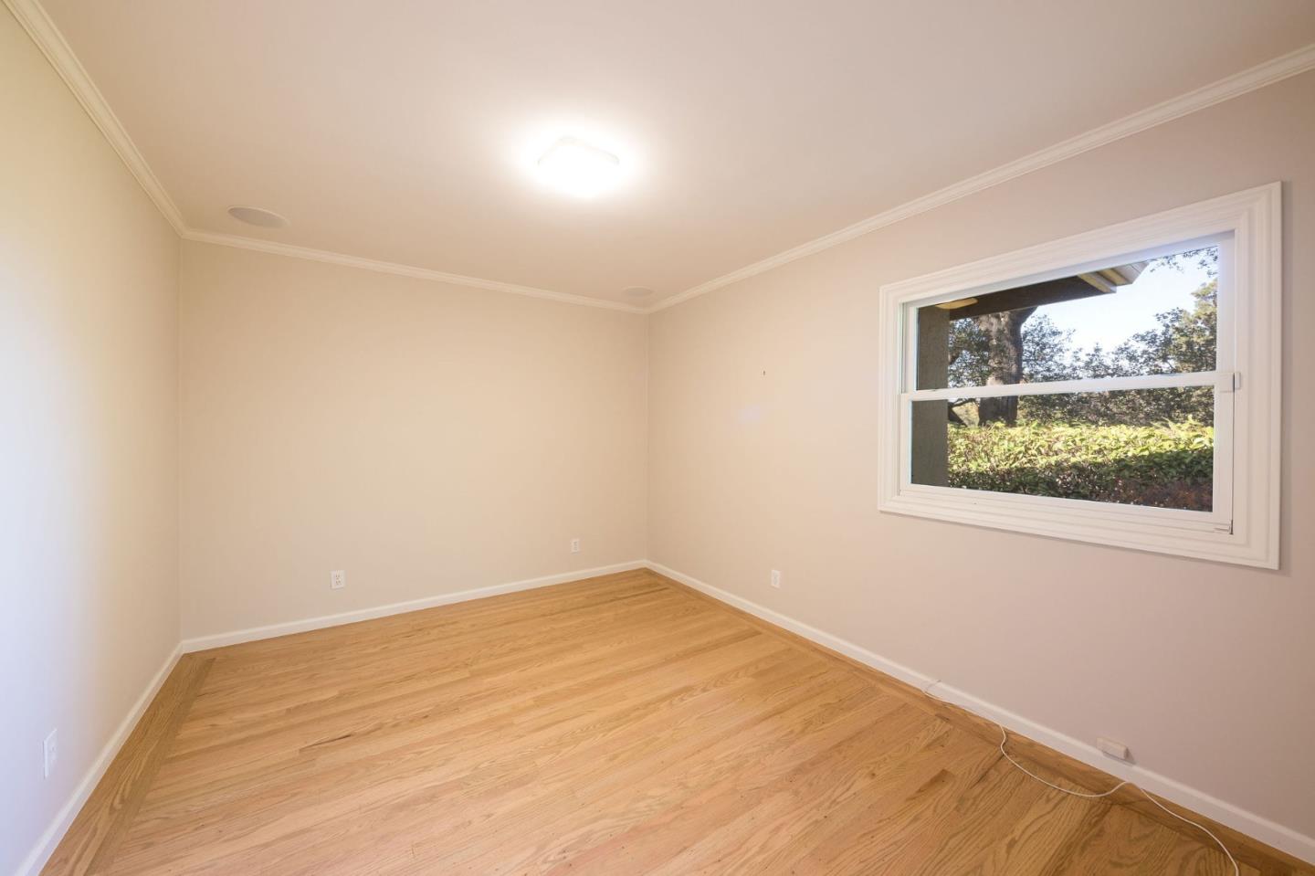 30 Knightwood Lane
