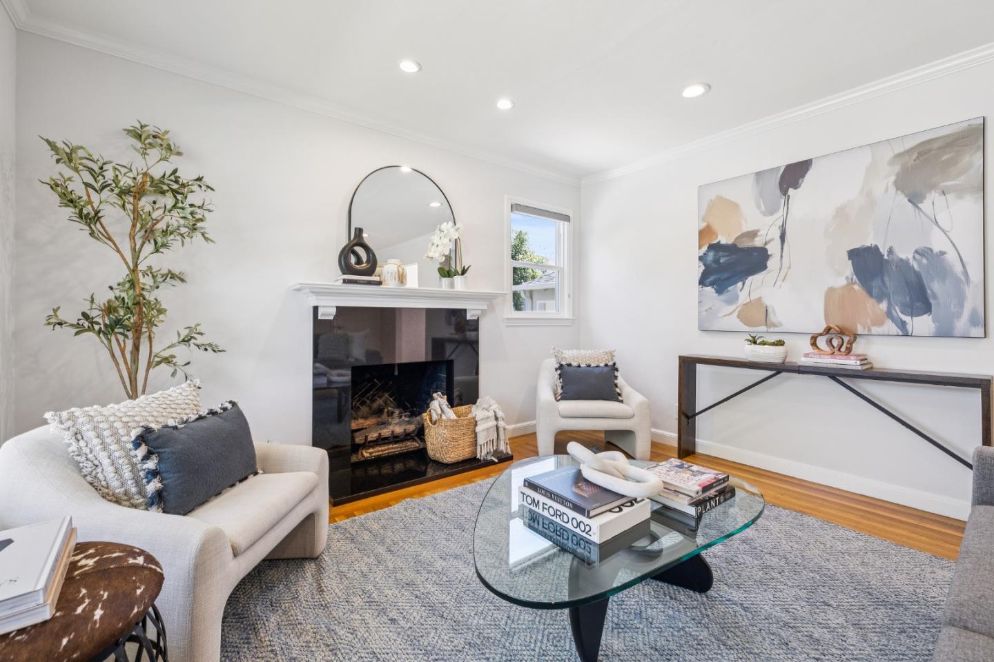 905 Rose Court