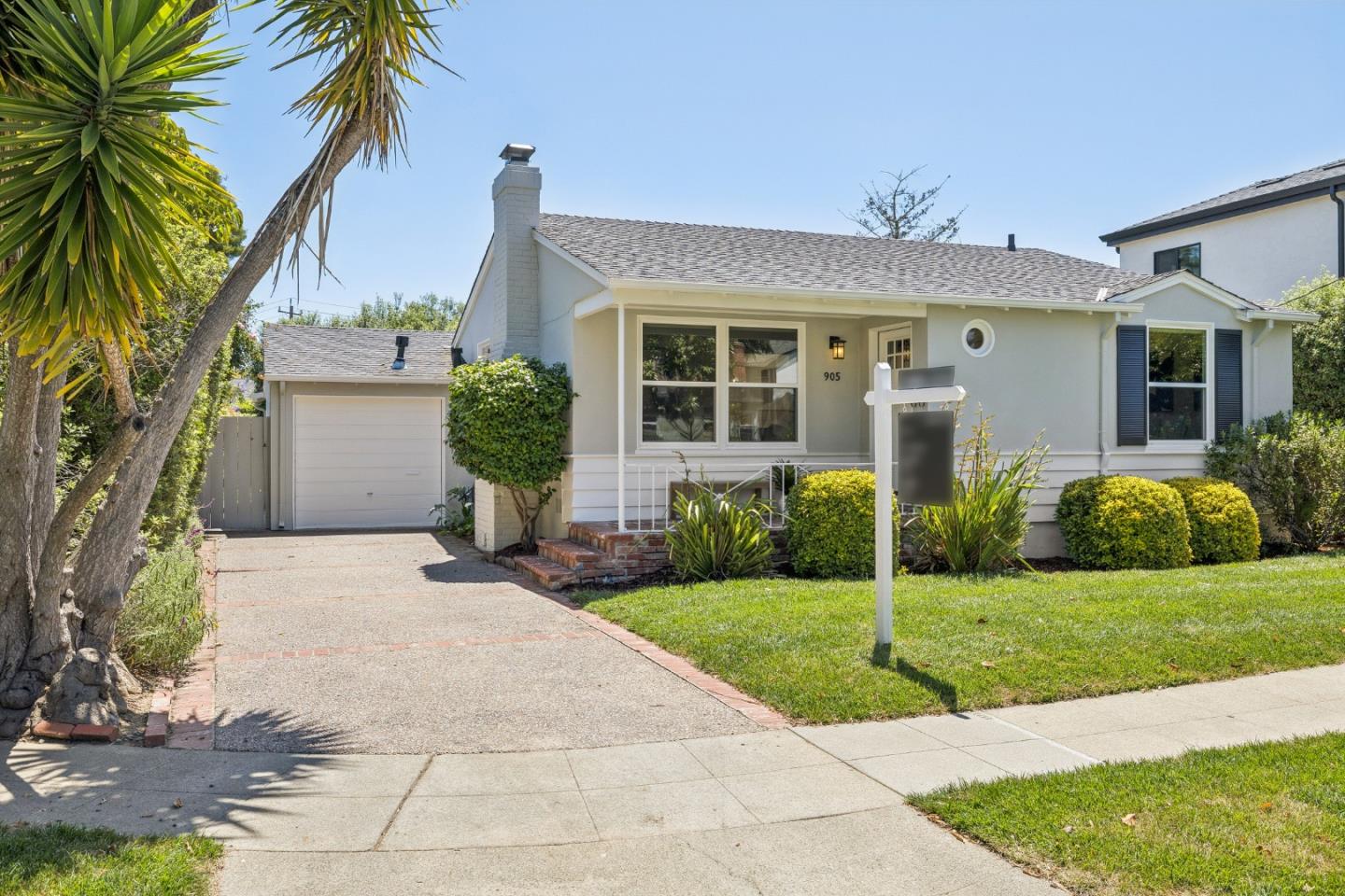 905 Rose Court