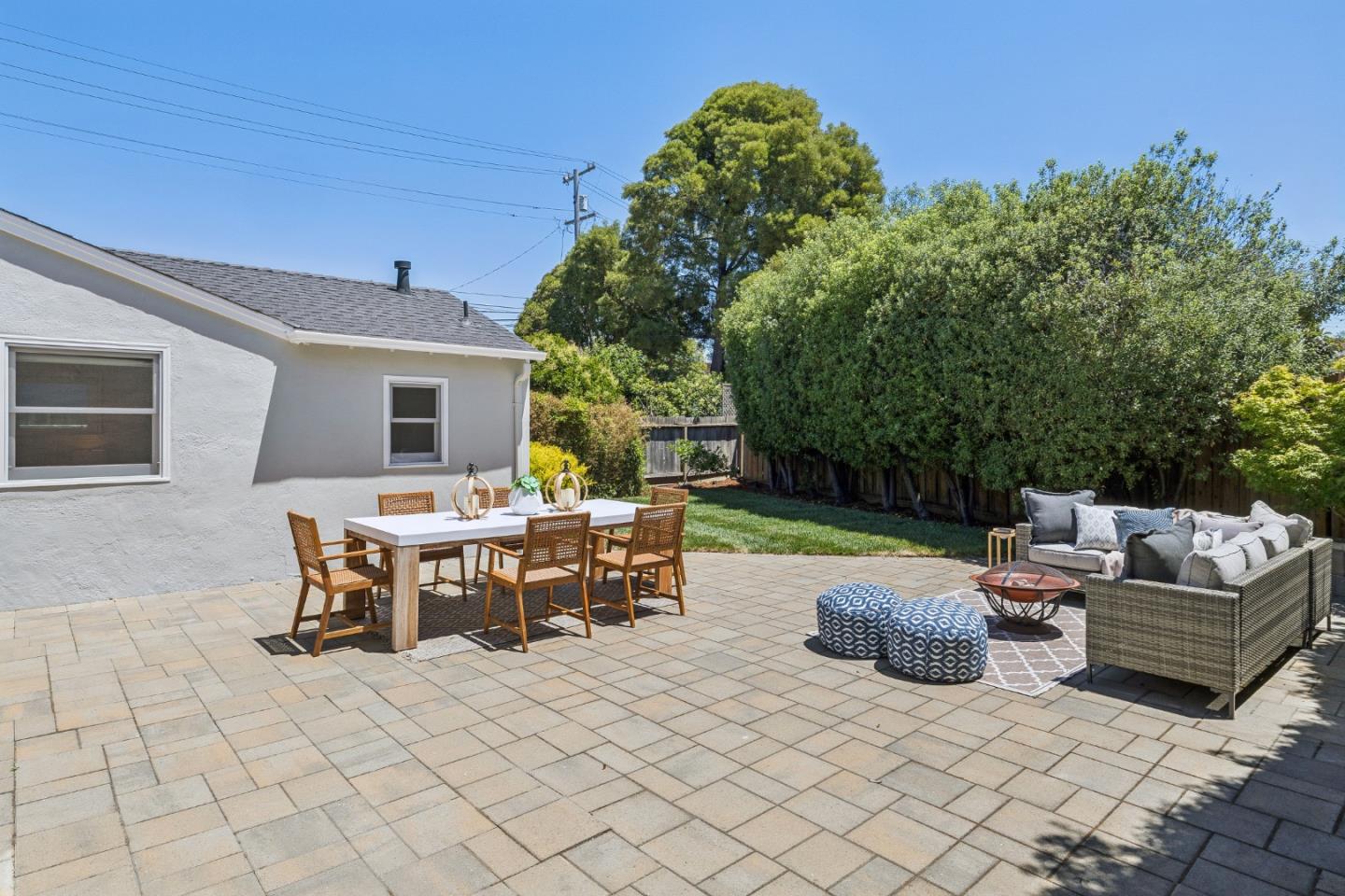 905 Rose Court
