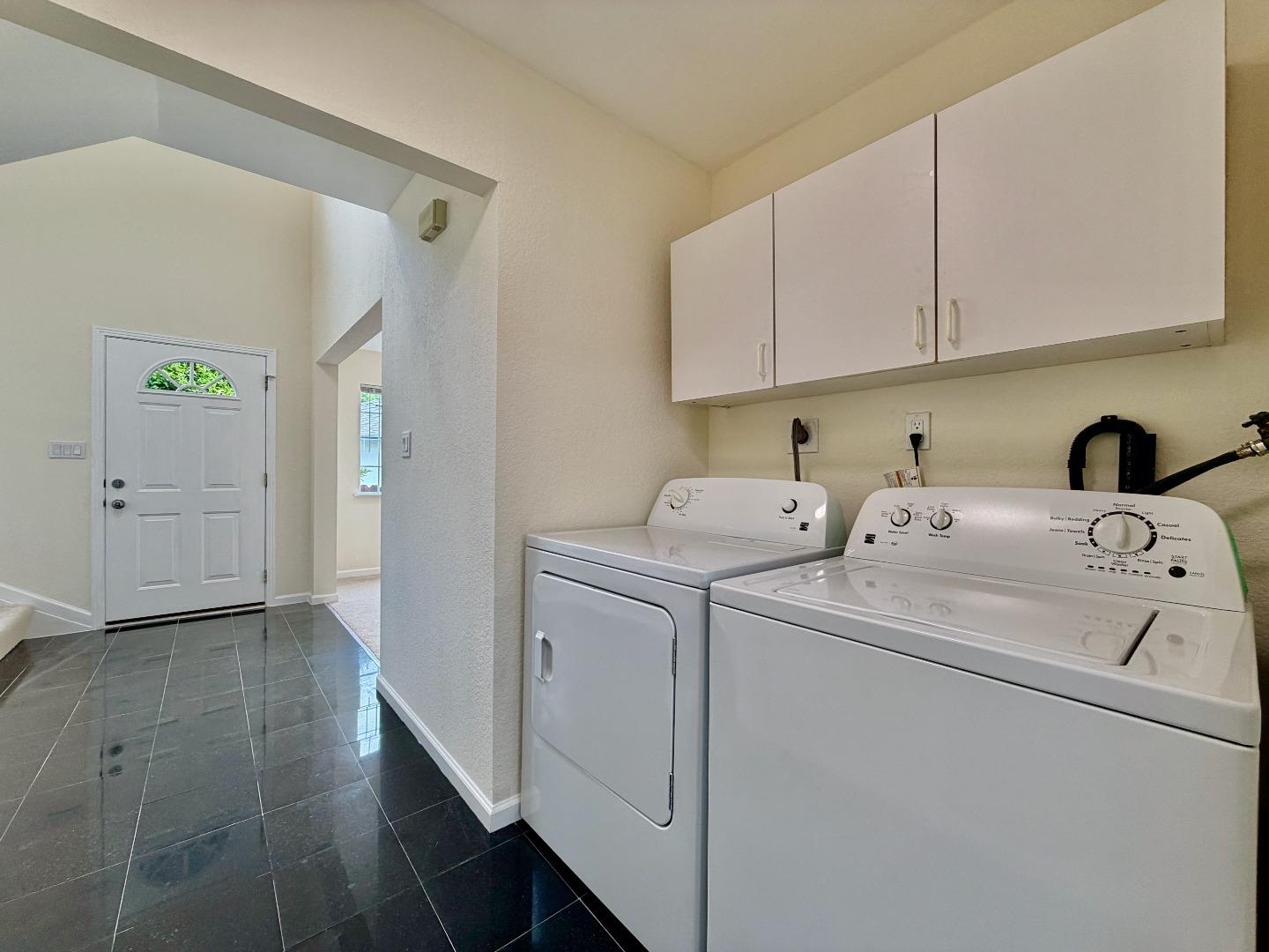 712 Prospect Row