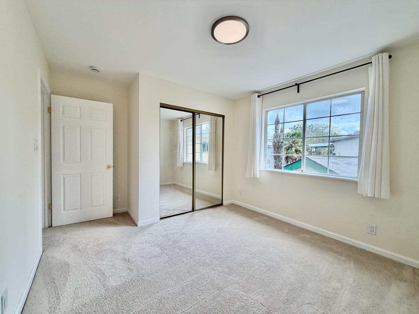712 Prospect Row