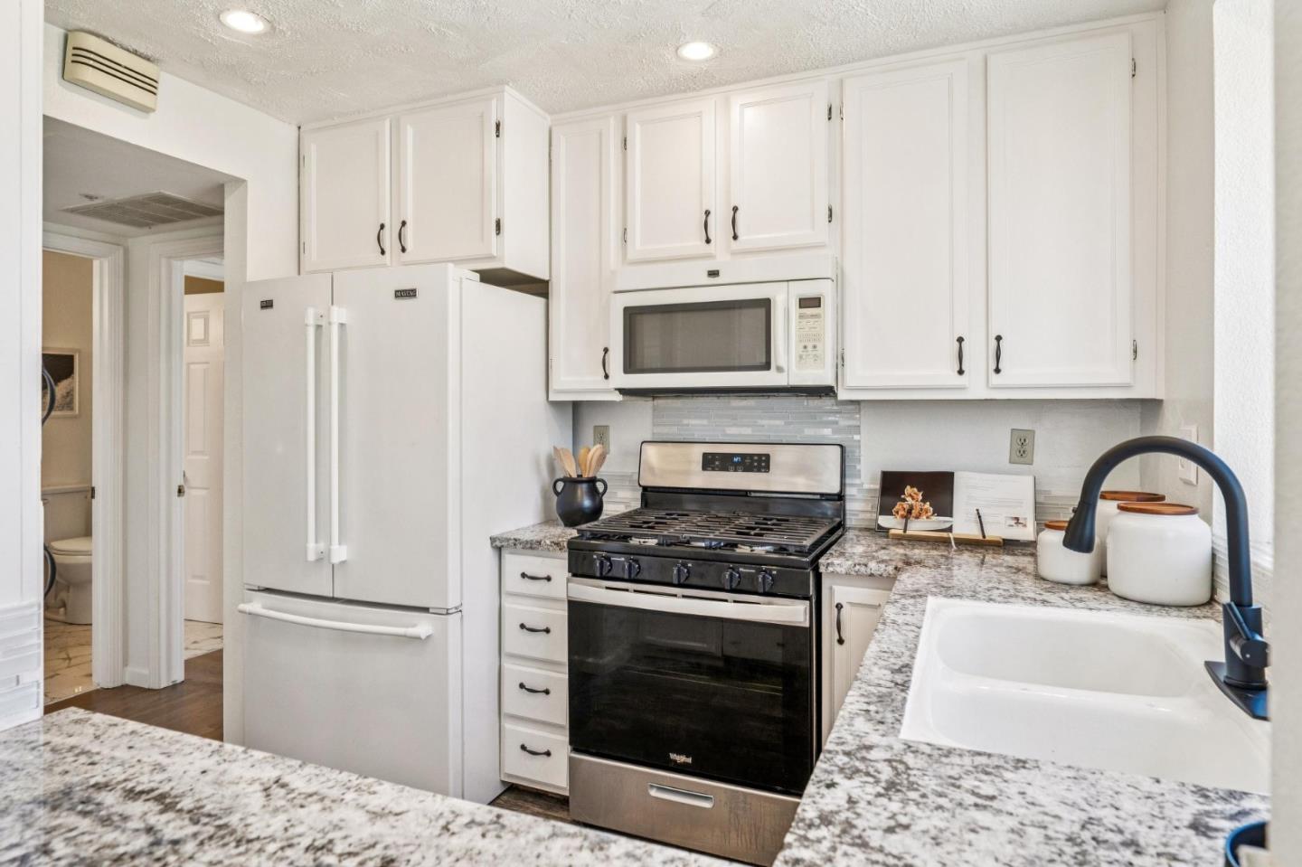 1051 Helm Lane