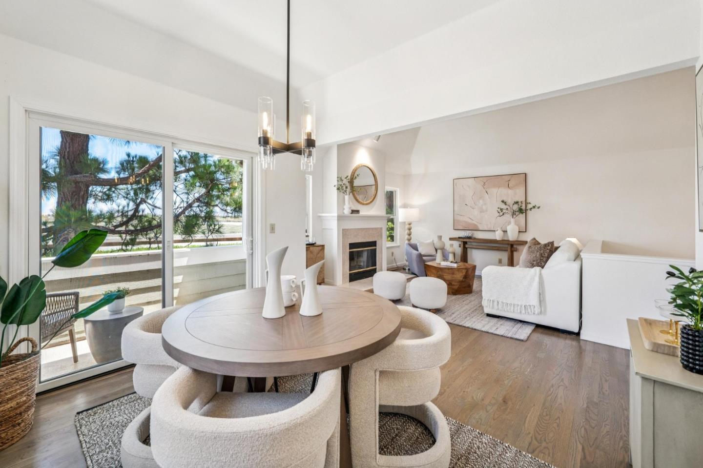1051 Helm Lane