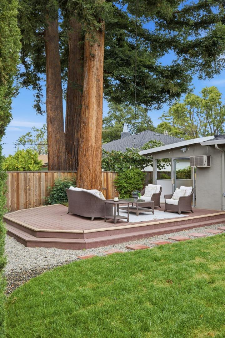 1740 Rosemary Lane