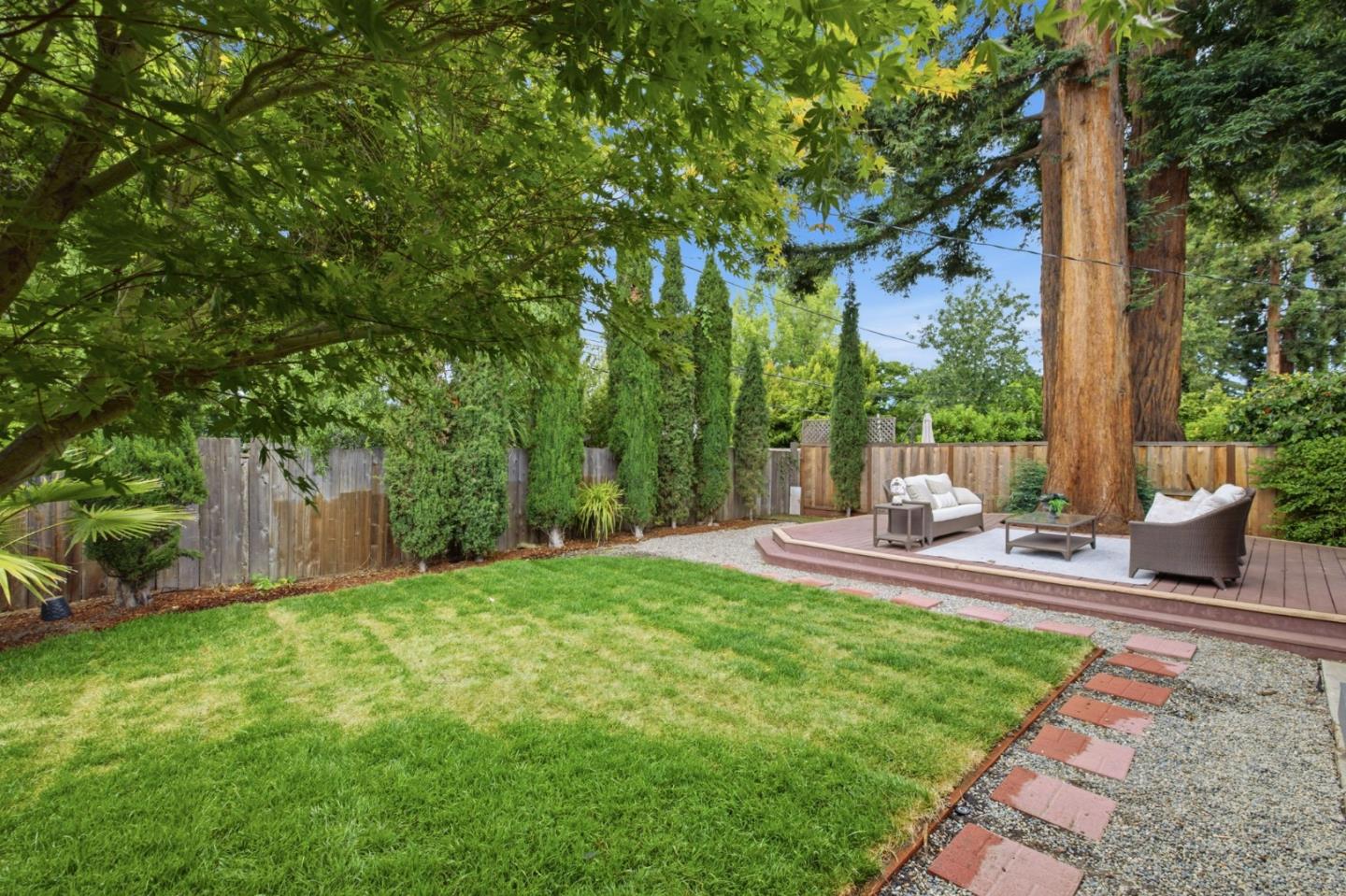 1740 Rosemary Lane