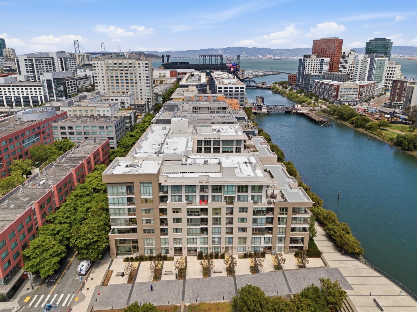 255 Berry Street 320