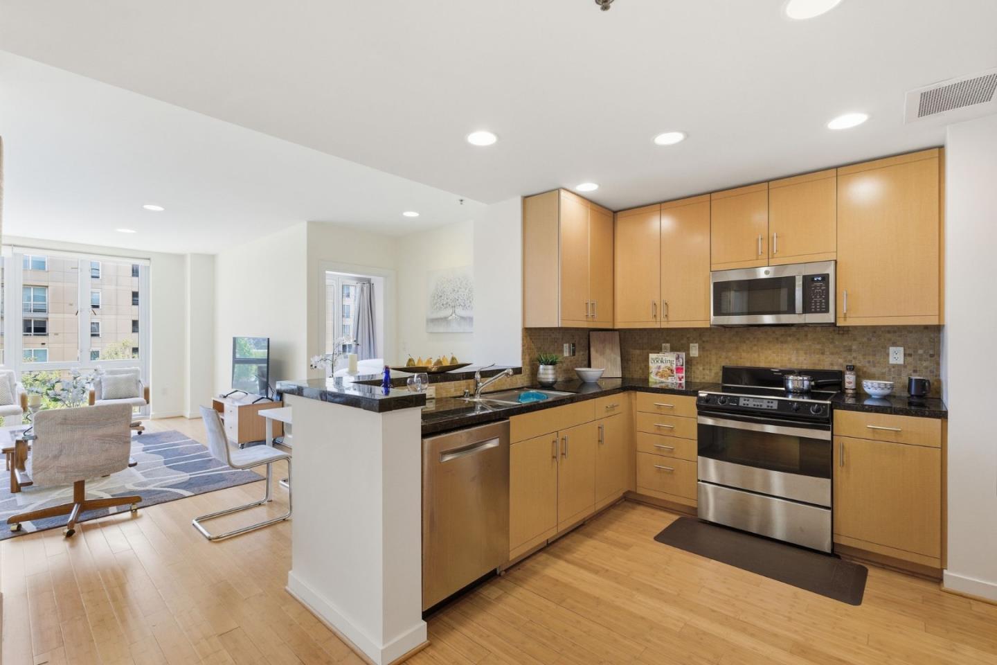 255 Berry Street 320