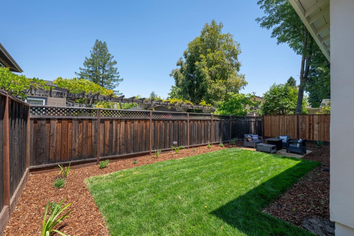 3231 Alameda De Las Pulgas
