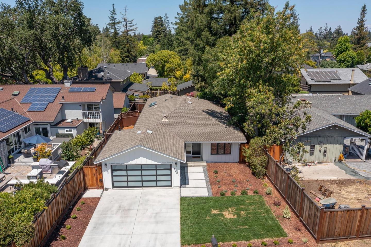 3231 Alameda De Las Pulgas