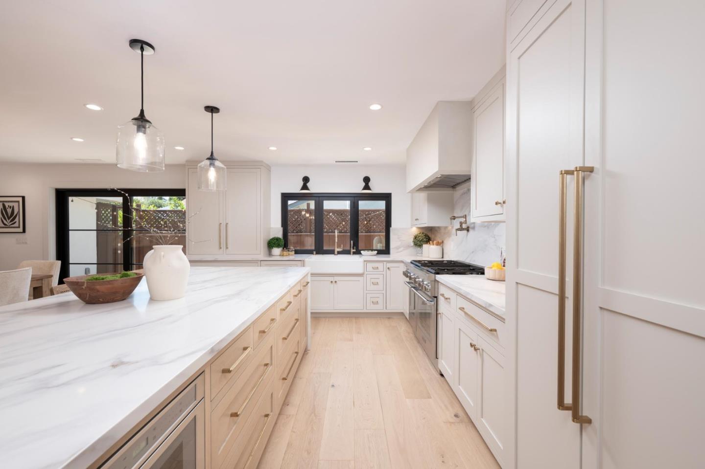 3231 Alameda De Las Pulgas