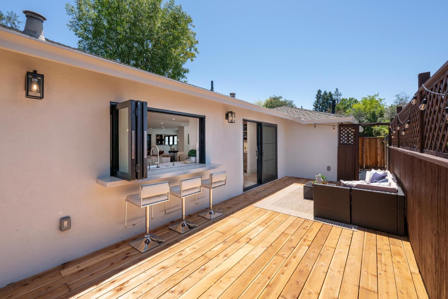 3231 Alameda De Las Pulgas