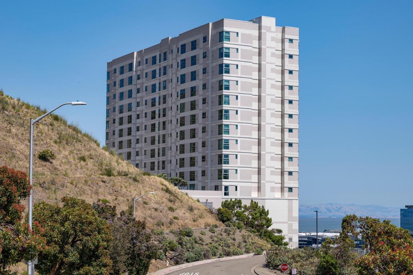 1 Mandalay Place 905
