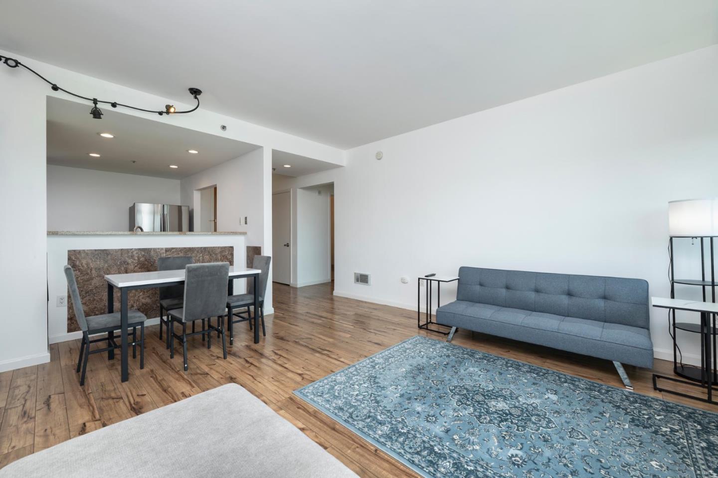 1 Mandalay Place 905