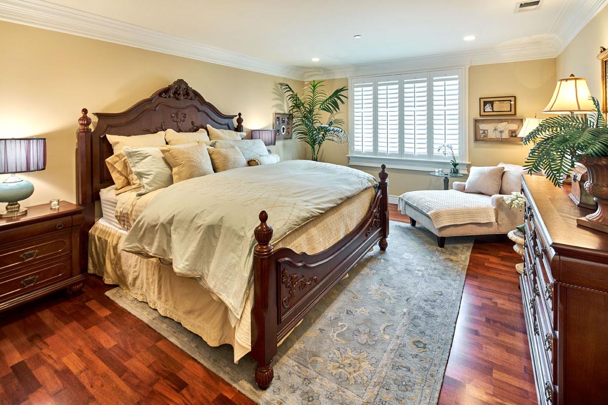 1226 El Camino Real 401
