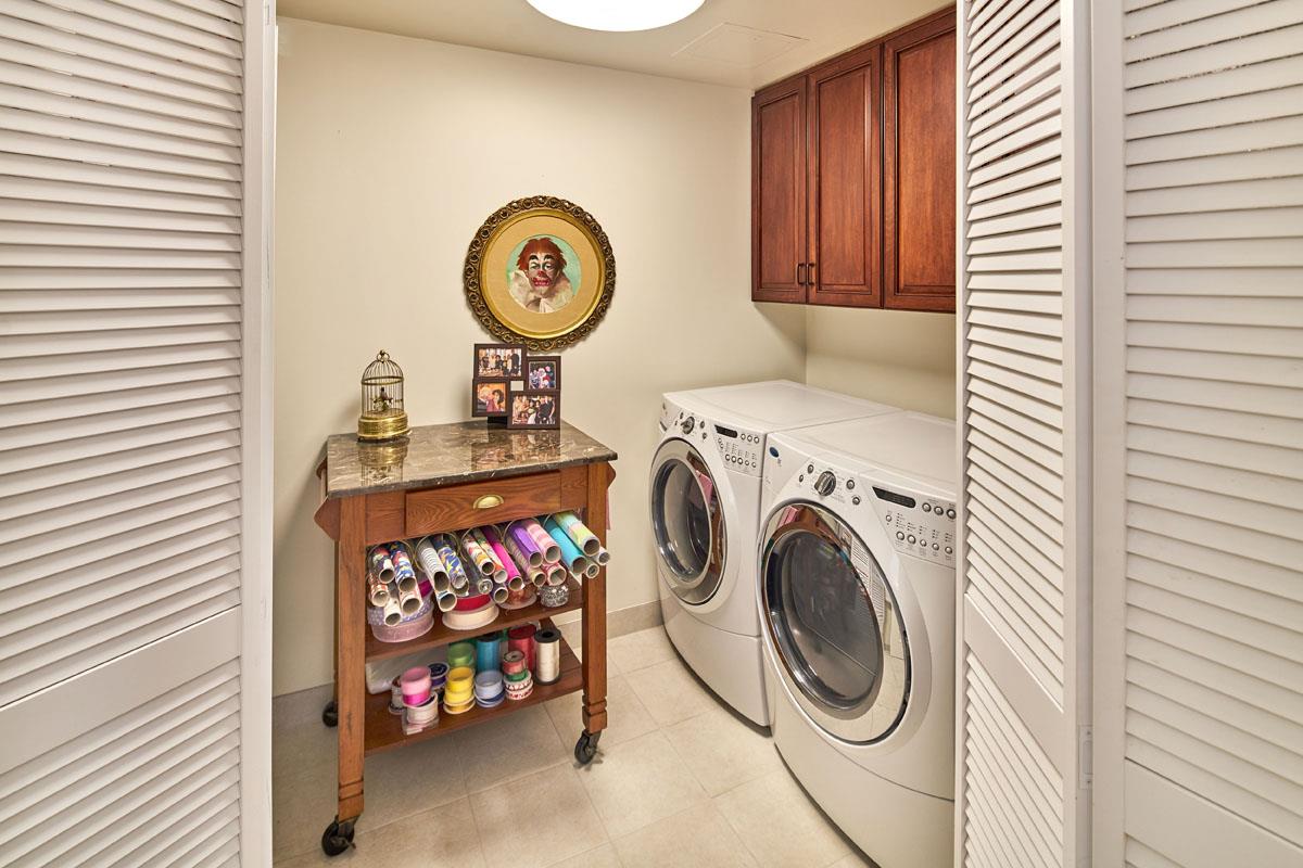 1226 El Camino Real 401