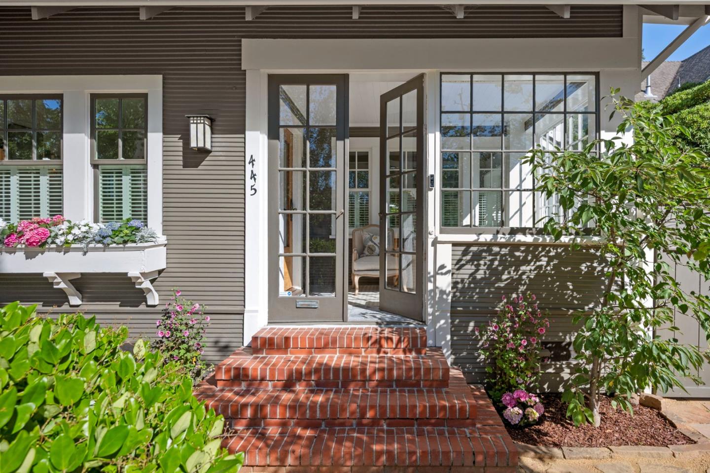 445 Arlington Road