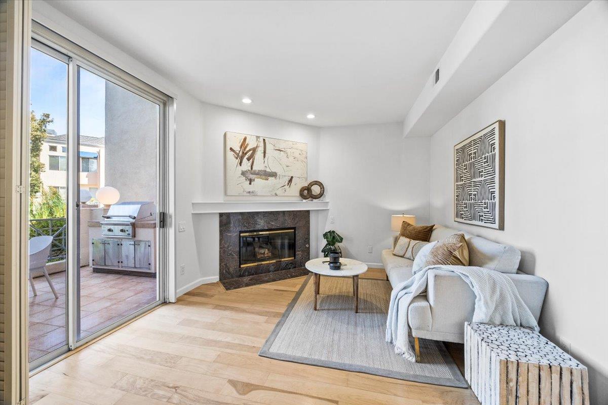 803 Lakeshore Drive