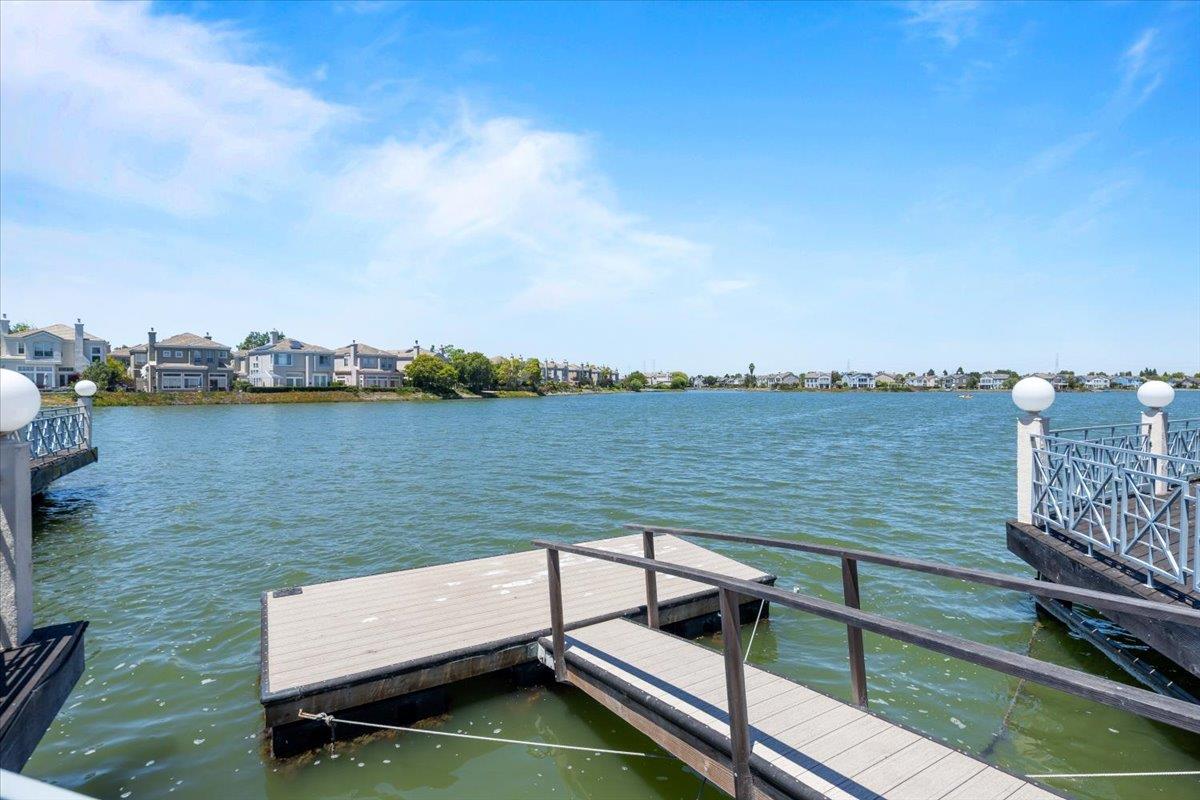 803 Lakeshore Drive