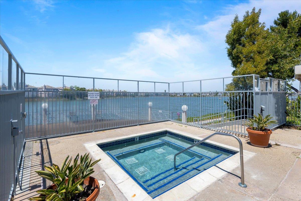 803 Lakeshore Drive