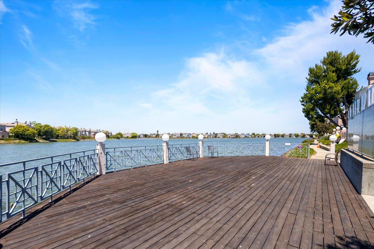 803 Lakeshore Drive