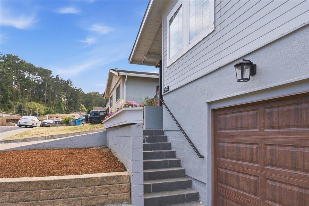 2306 Valleywood Drive