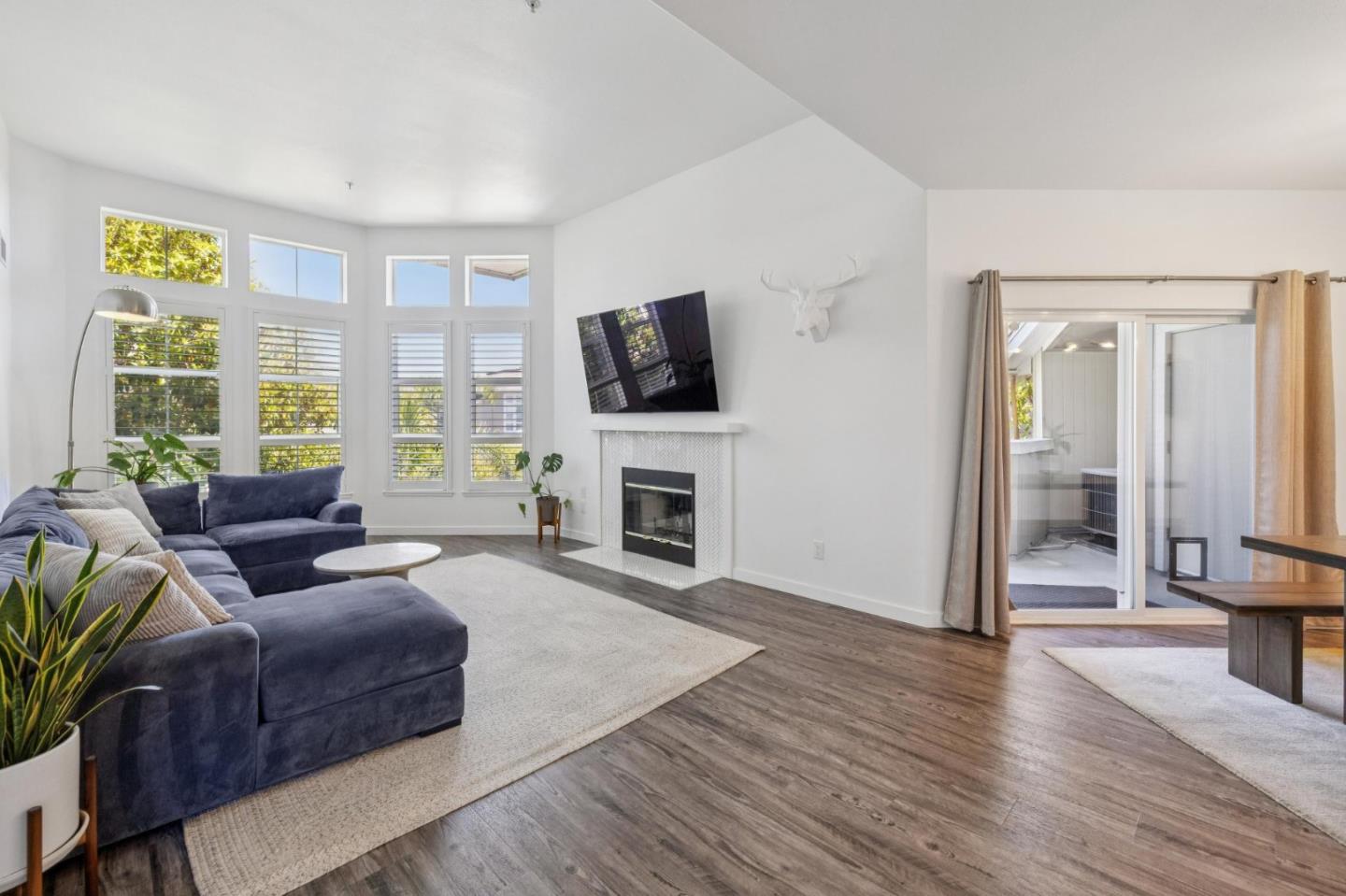860 Meridian Bay Lane 342