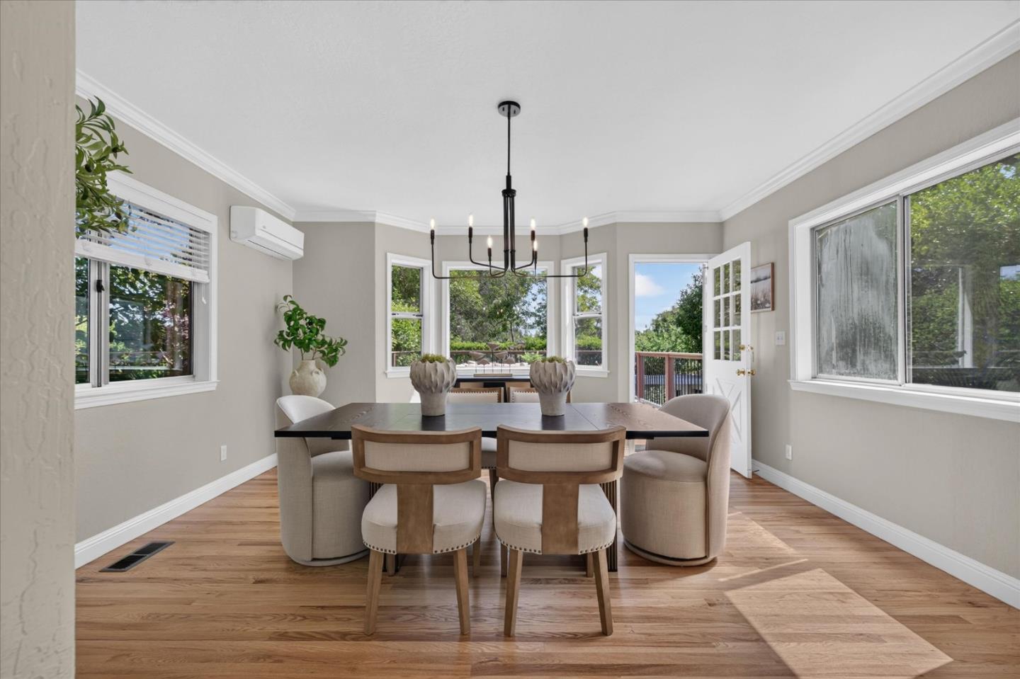 3723 Alameda De Las Pulgas