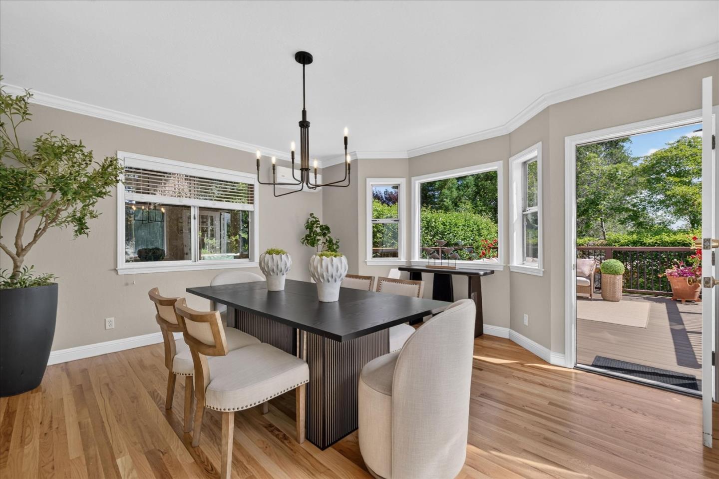 3723 Alameda De Las Pulgas
