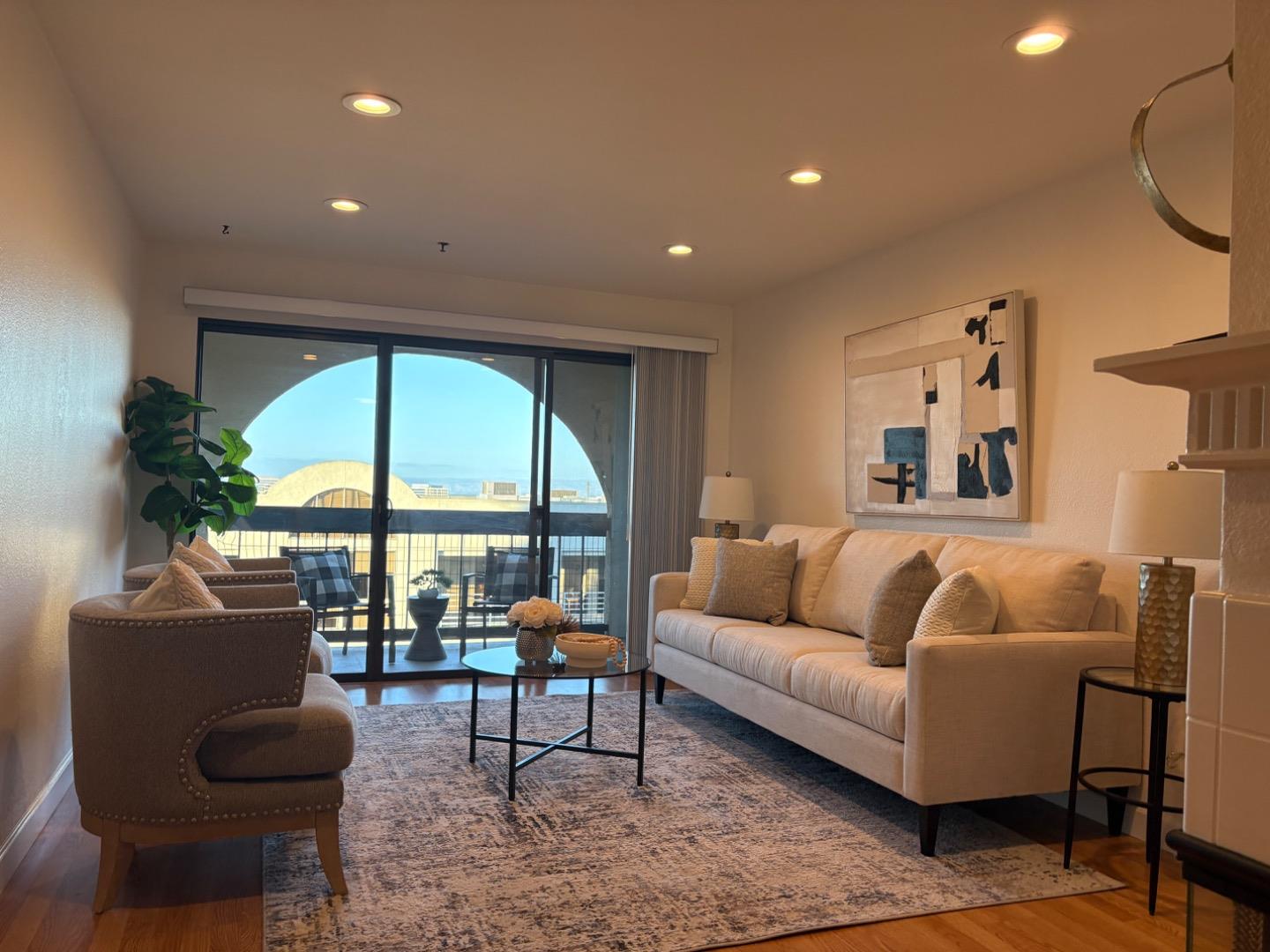 1 Laurel Street 102