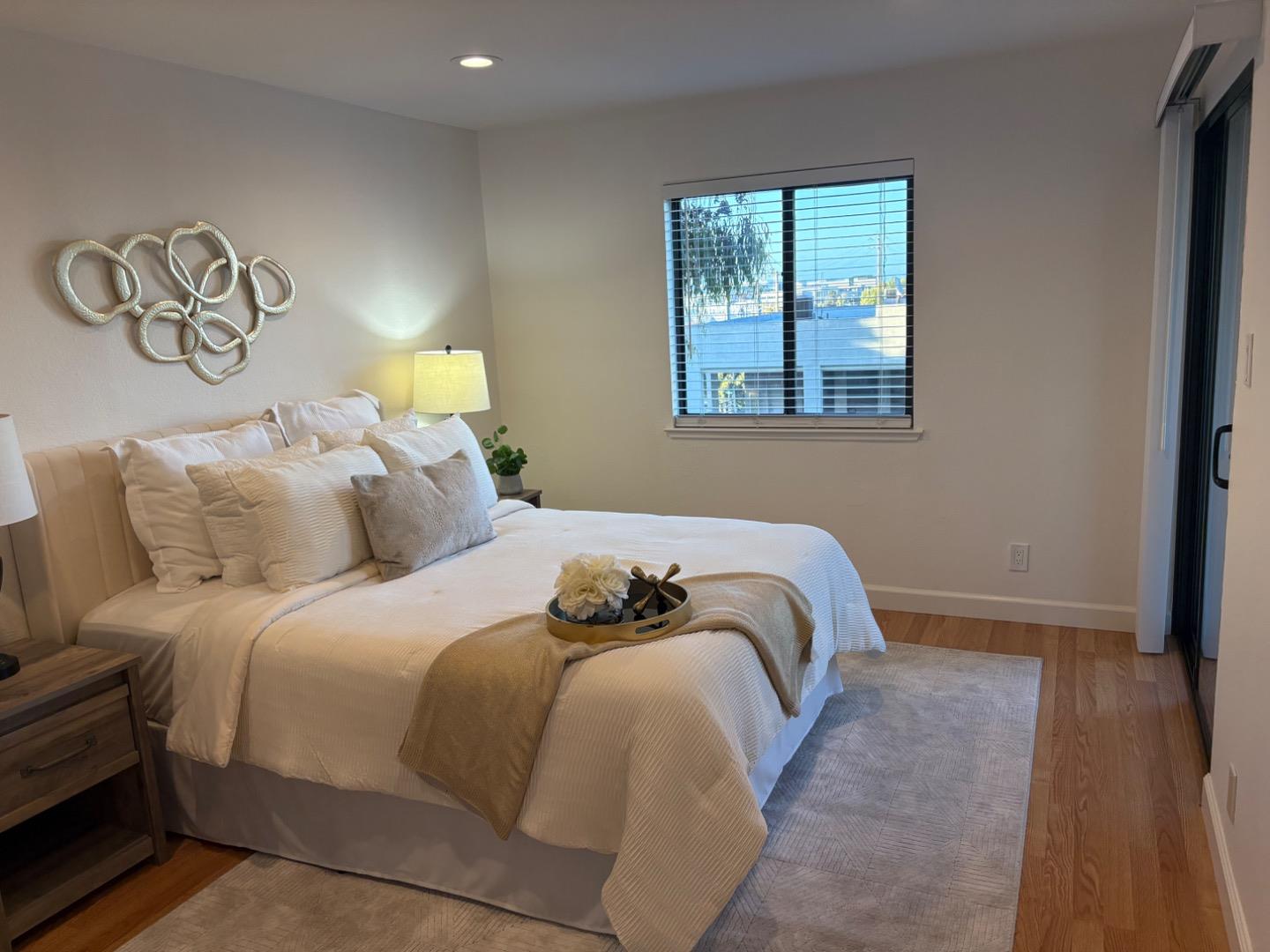 1 Laurel Street 102