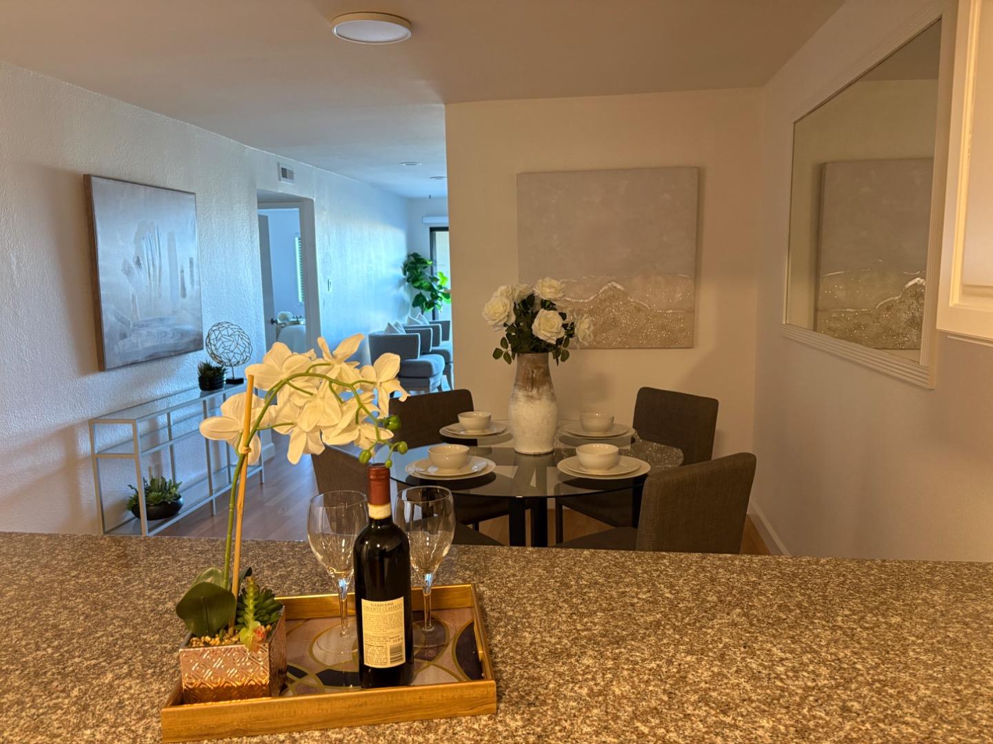 1 Laurel Street 102