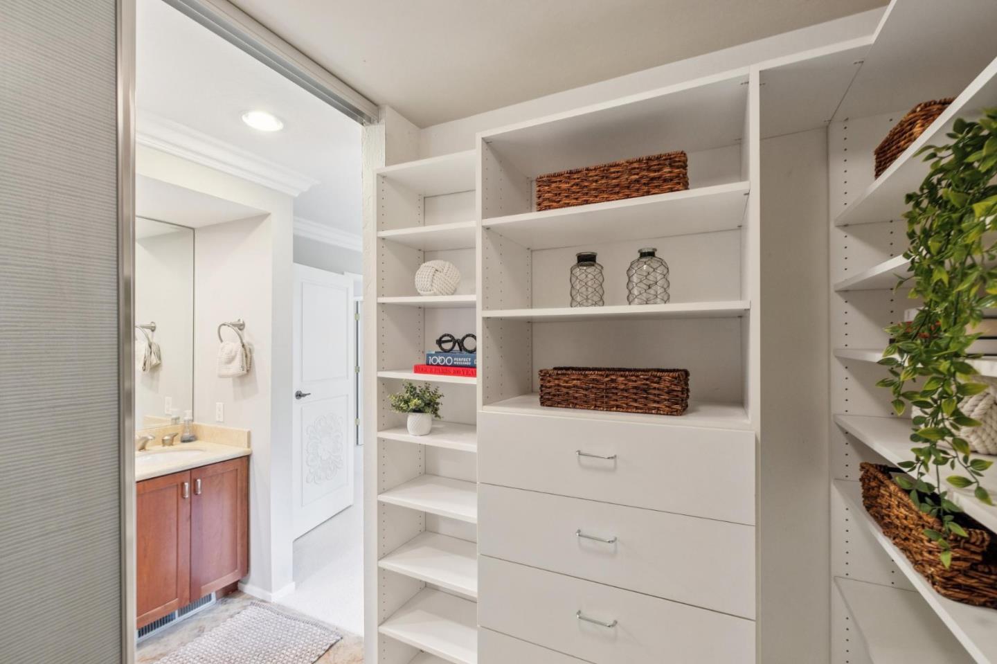 3481 La Mesa DR