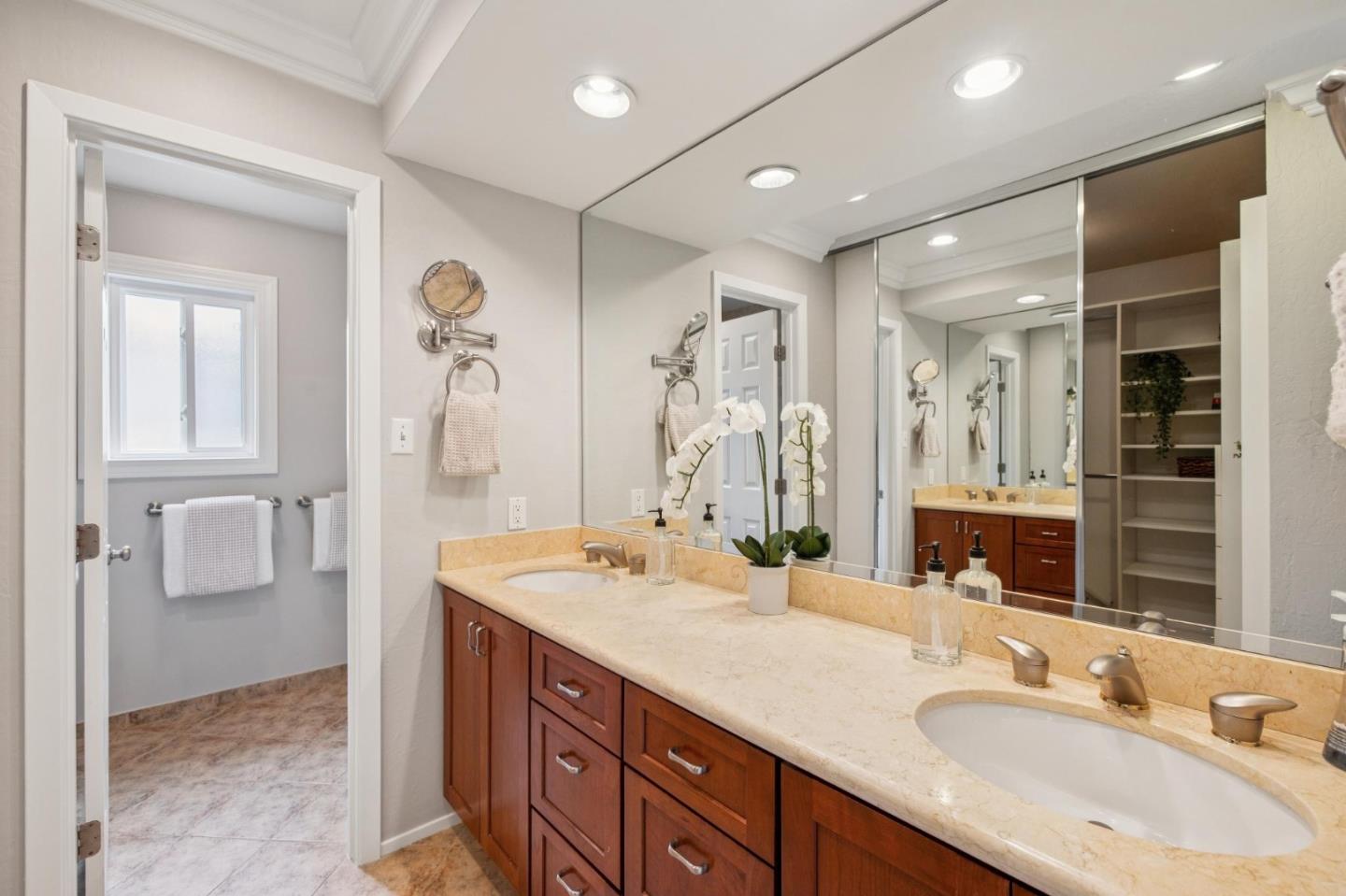 3481 La Mesa DR