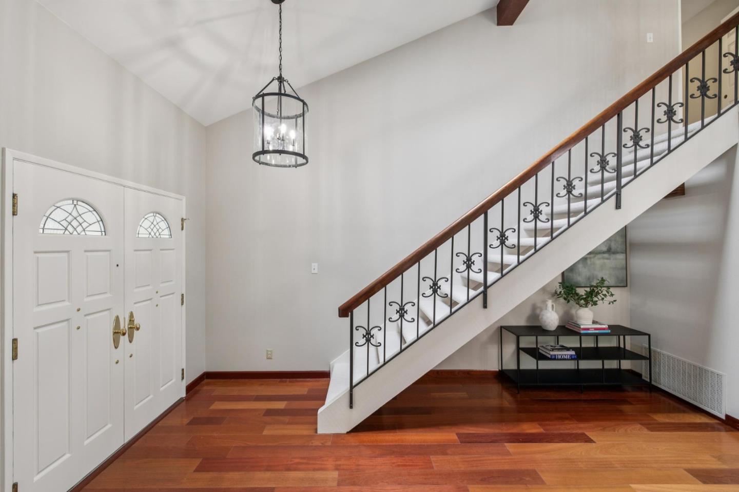 3481 La Mesa DR