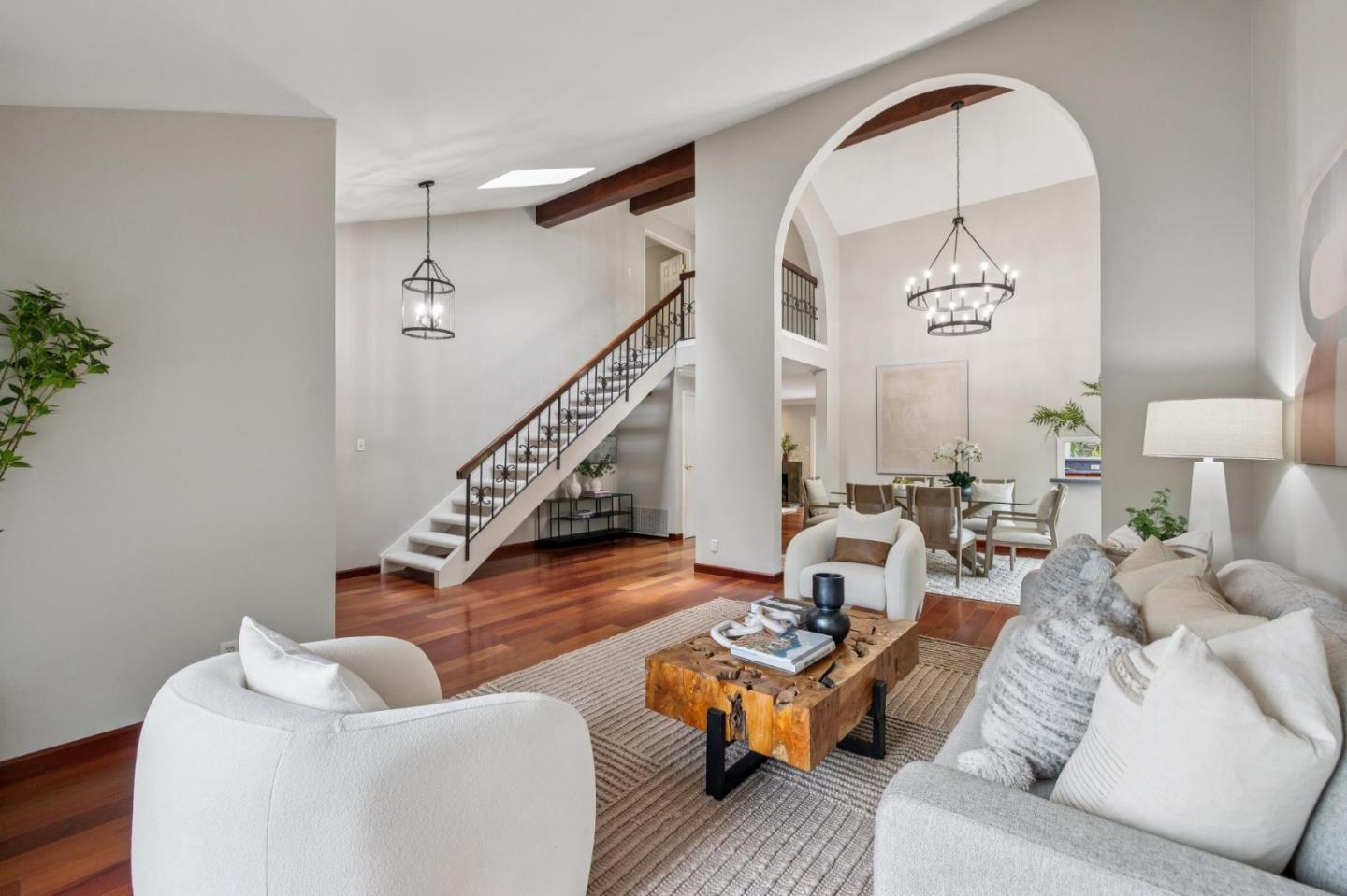 3481 La Mesa DR