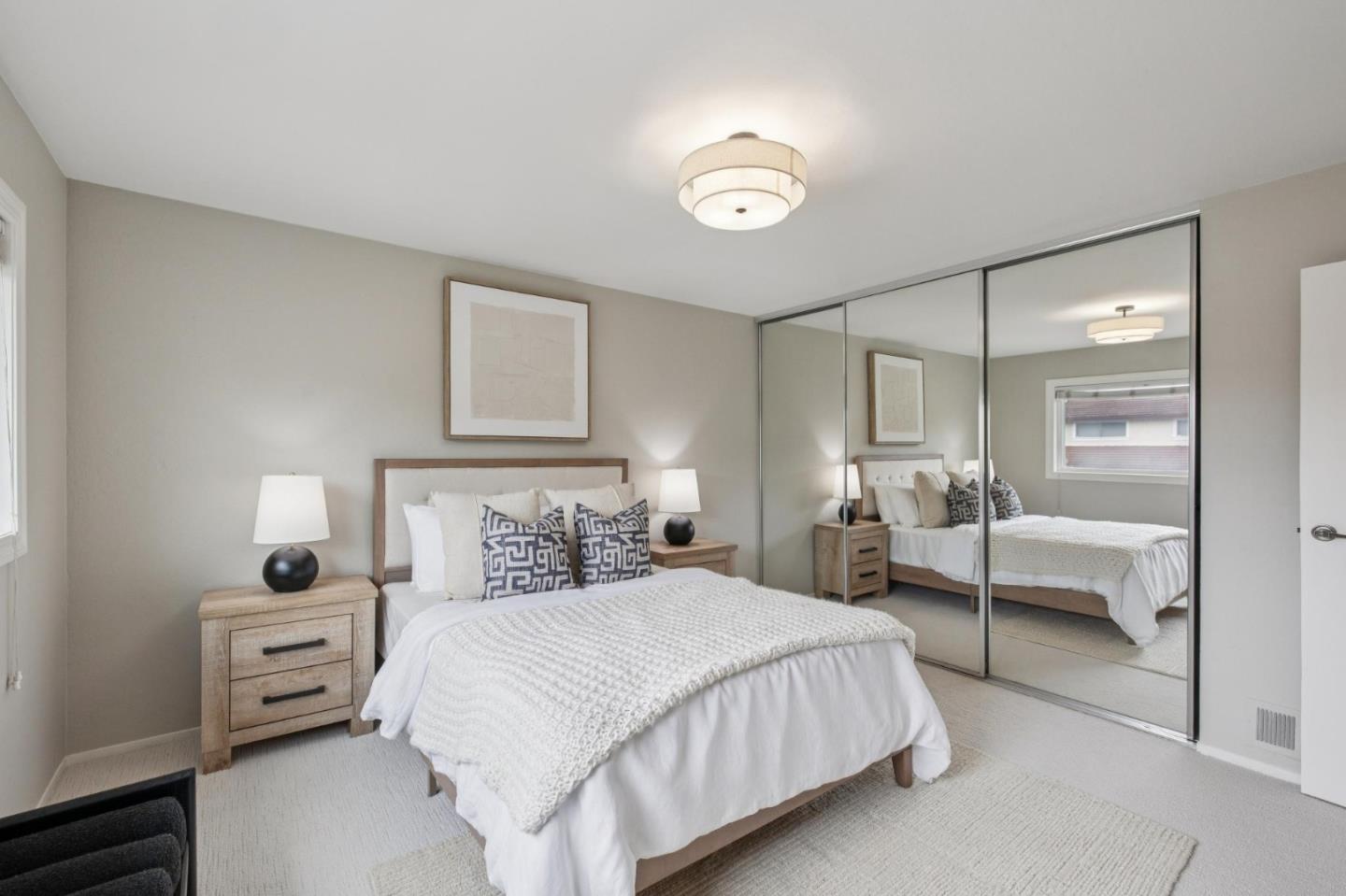 3481 La Mesa DR