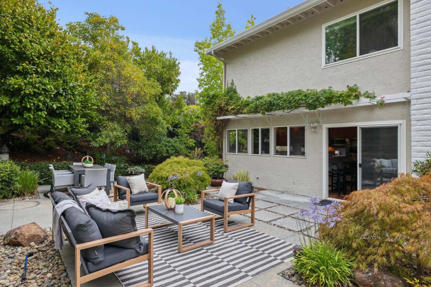 3481 La Mesa DR