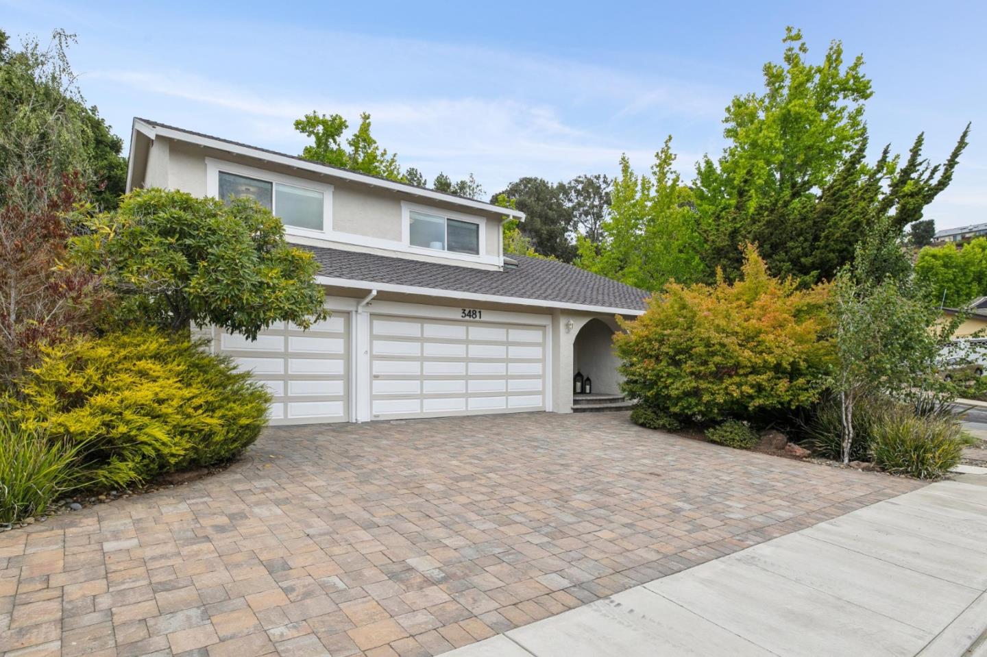 3481 La Mesa DR