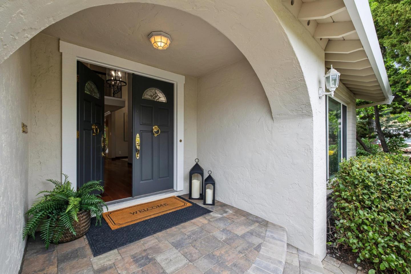 3481 La Mesa DR