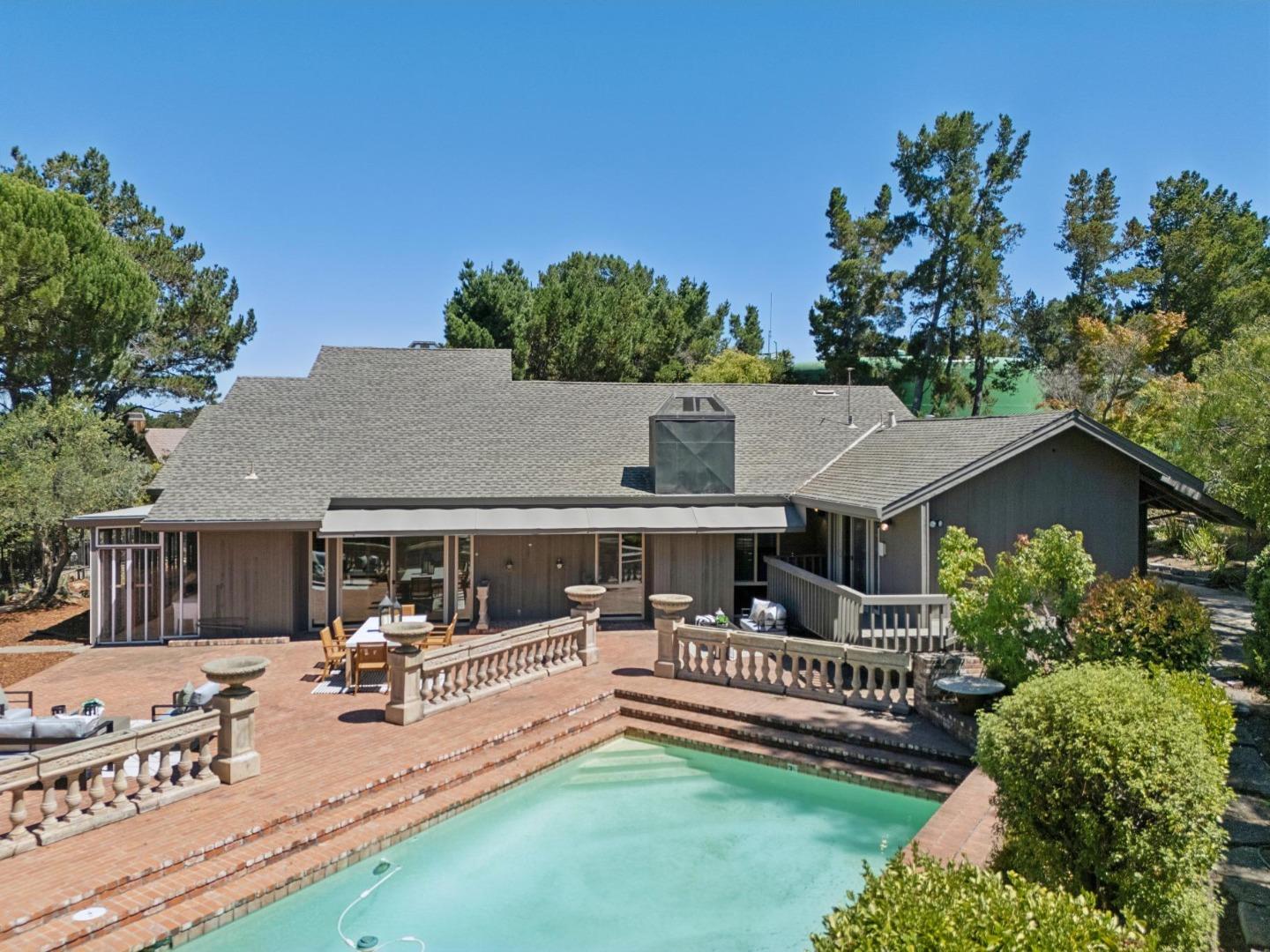 35 Silk Tree PL