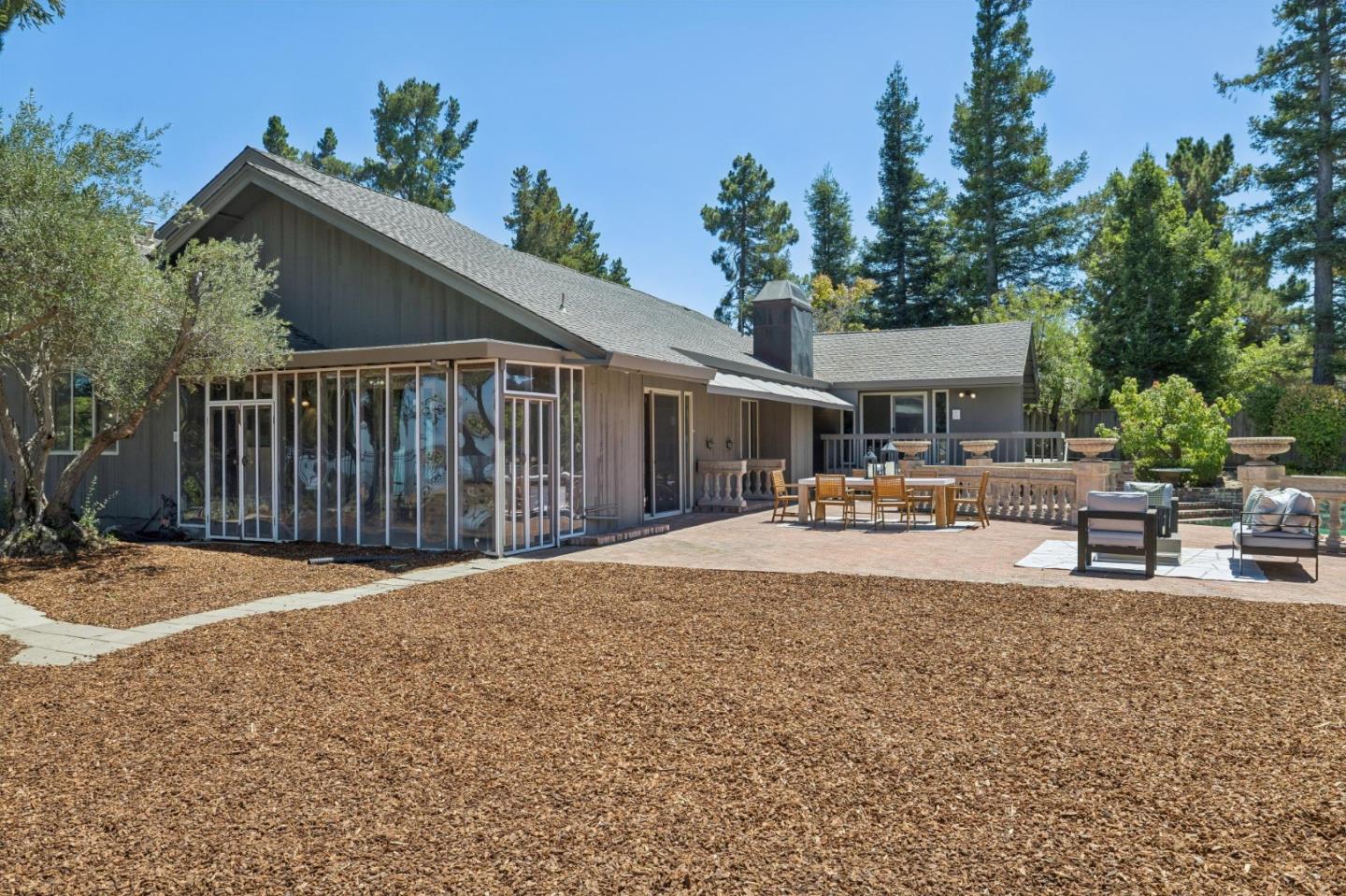 35 Silk Tree PL