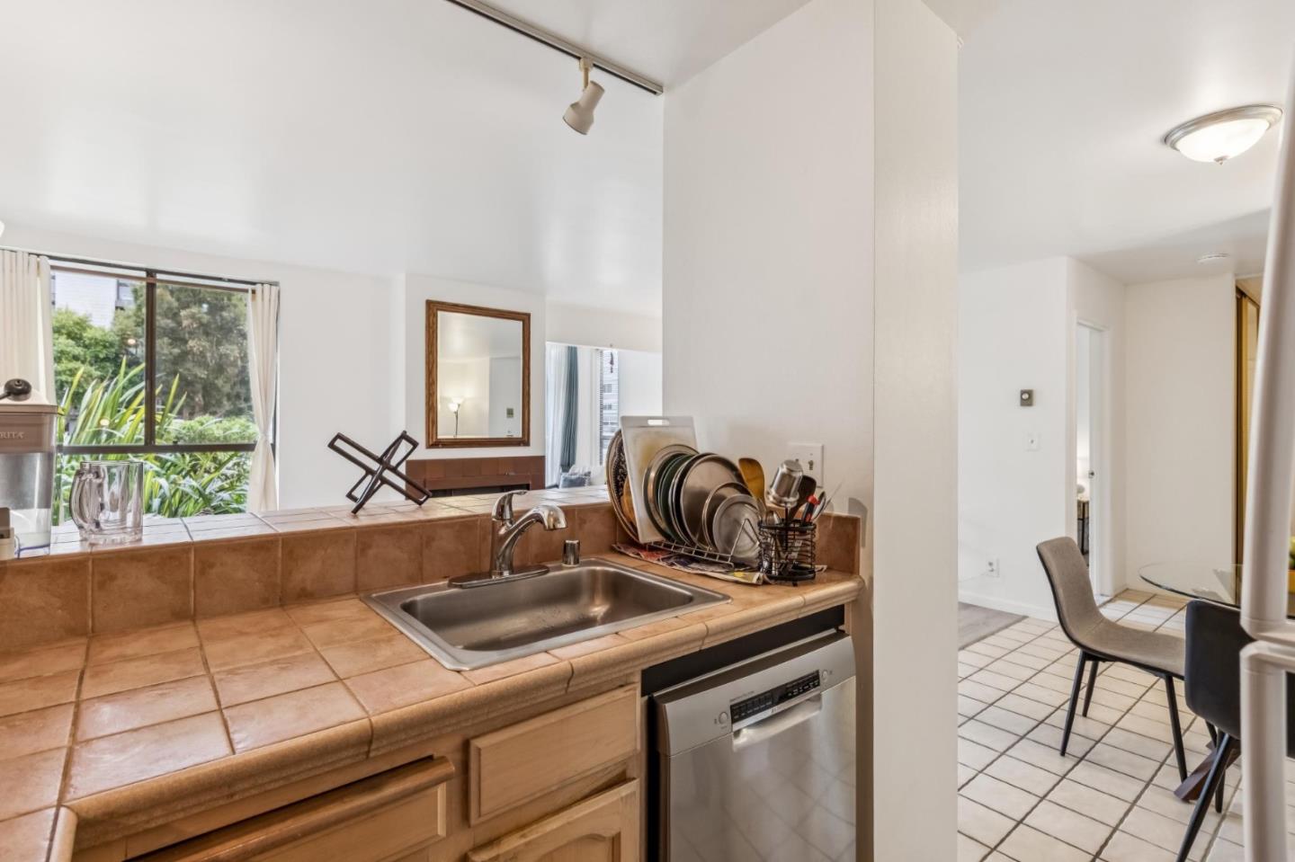 425 Anchor RD 104
