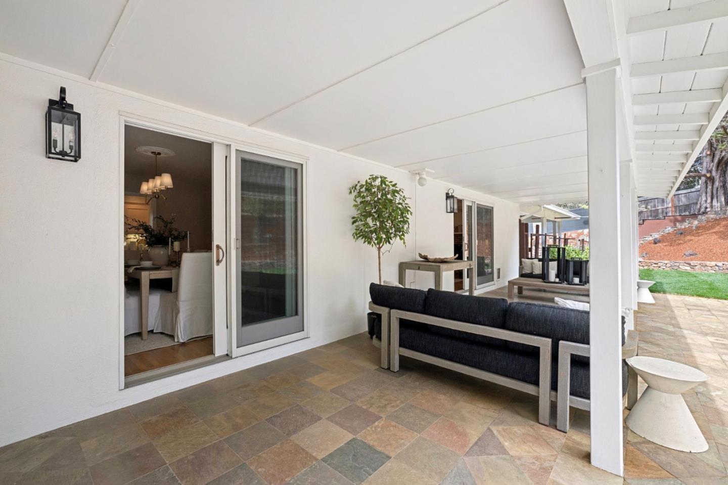 140 Rockridge RD