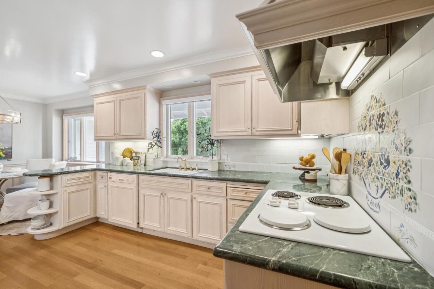 140 Rockridge RD