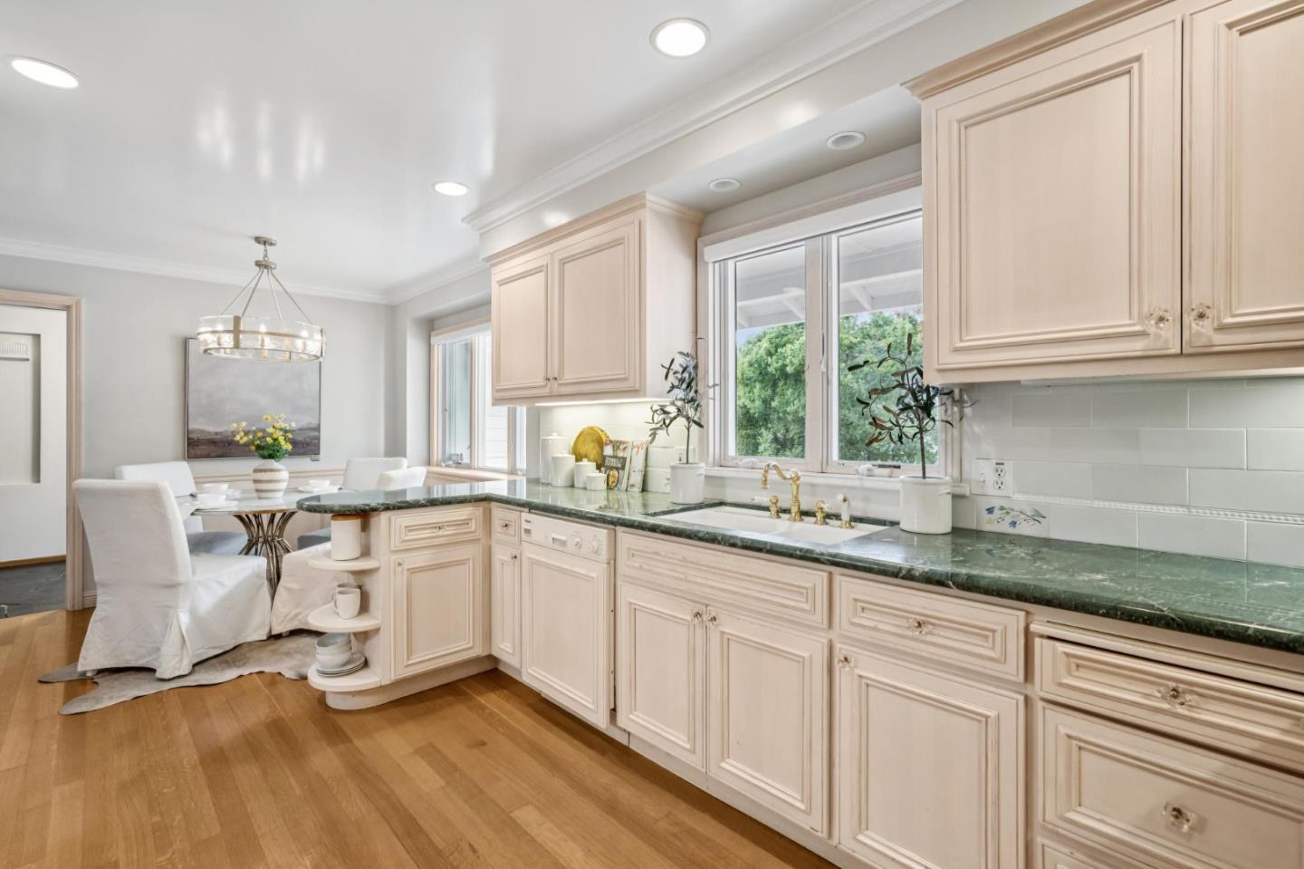 140 Rockridge RD