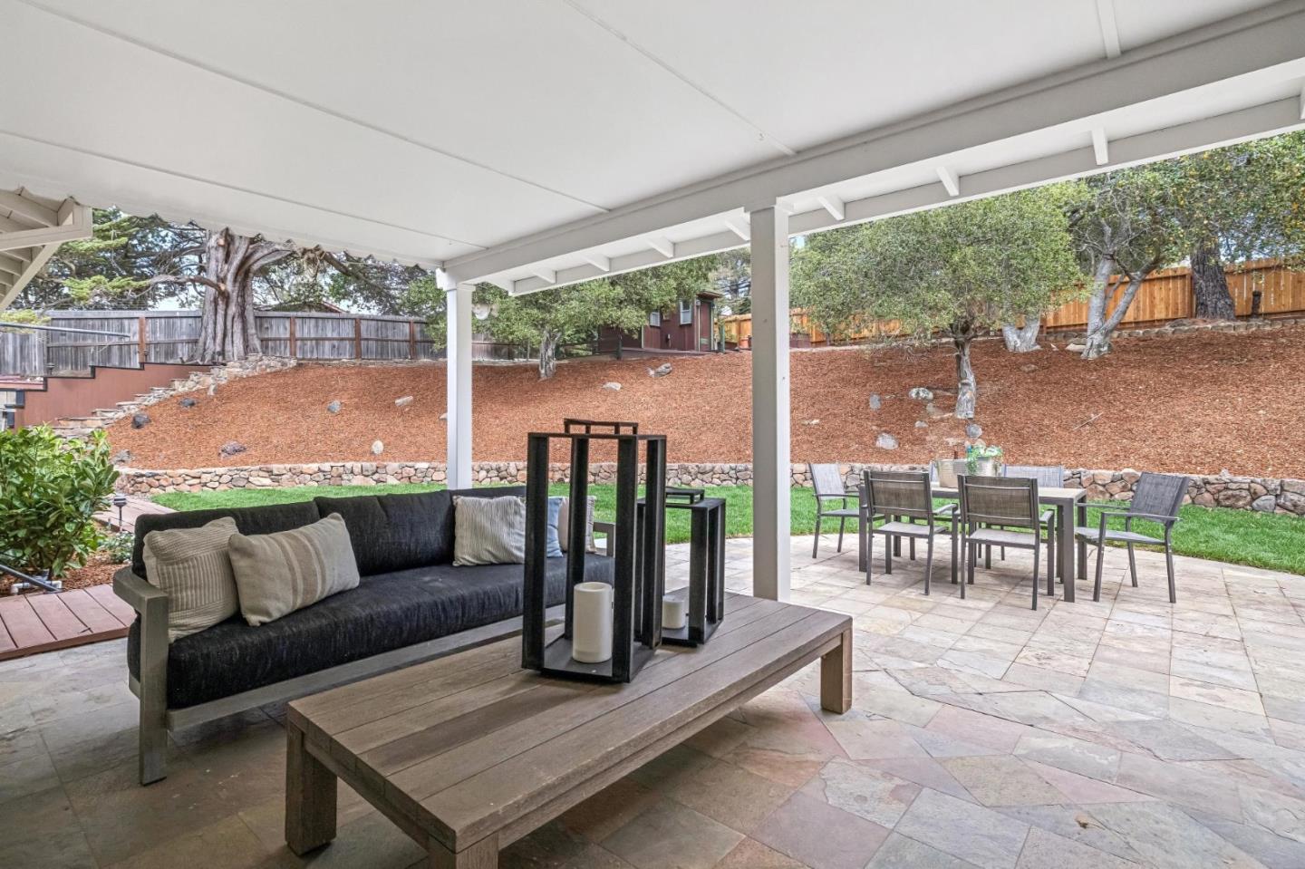 140 Rockridge RD
