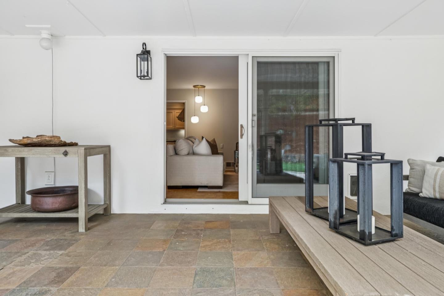 140 Rockridge RD