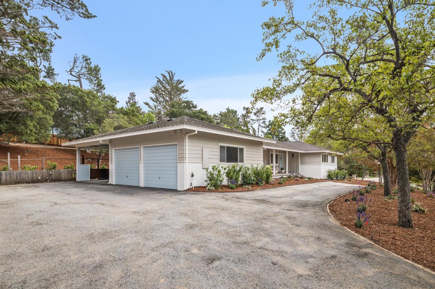 140 Rockridge RD