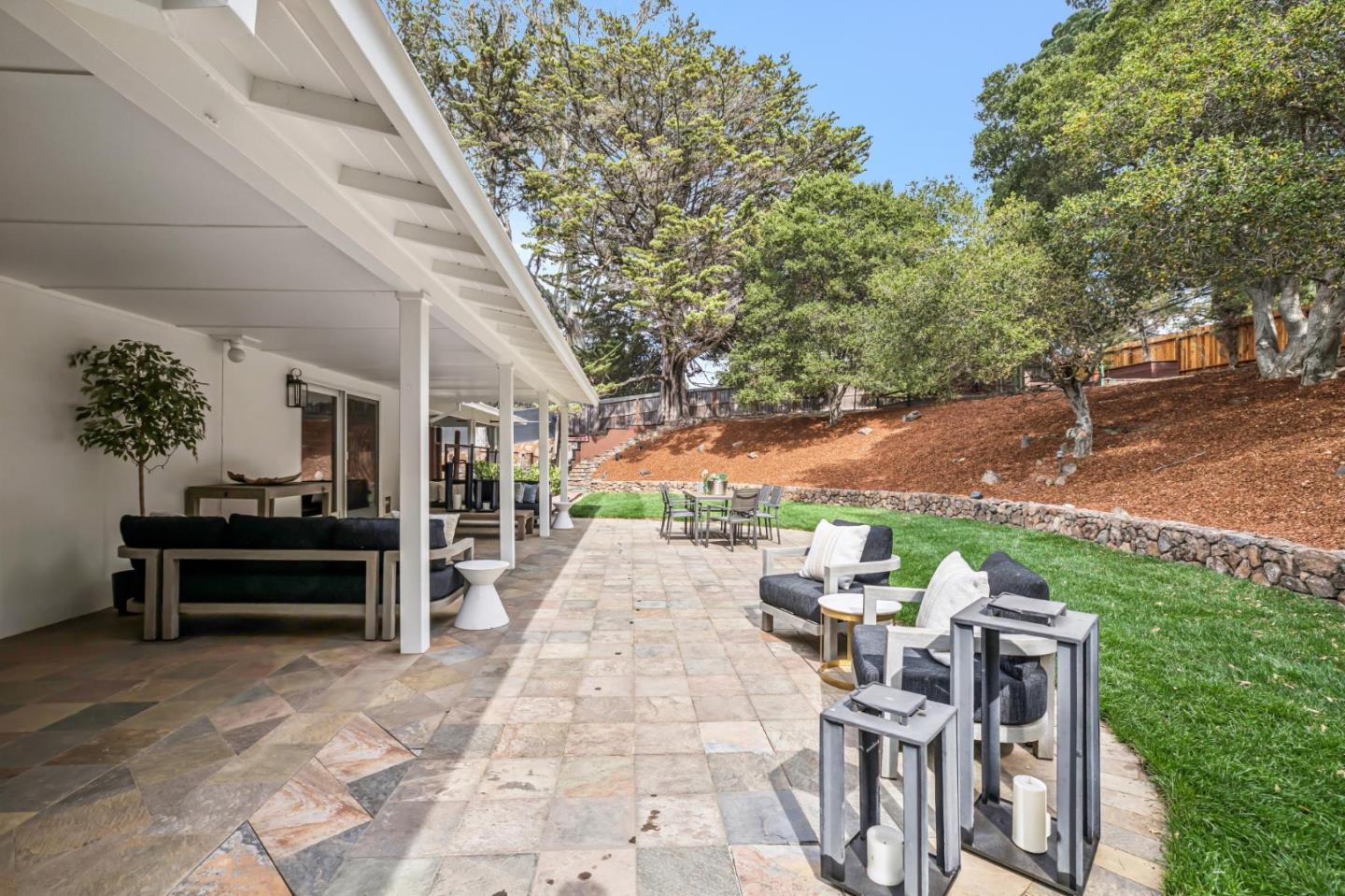 140 Rockridge RD